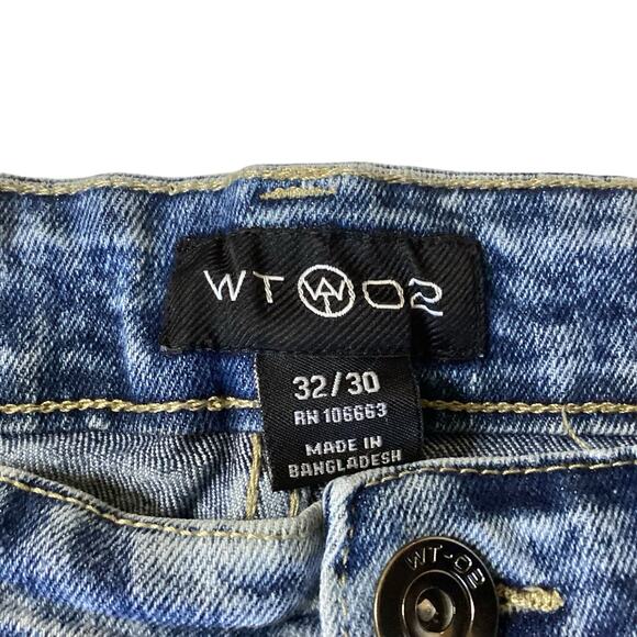 WT02 Distressed Moto Jeans - Picture 3 of 6